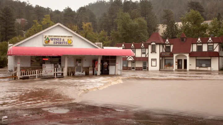 Flooding of a small shop